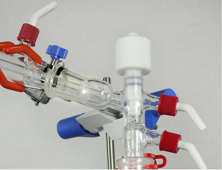 Short-path distillation equipment elbow